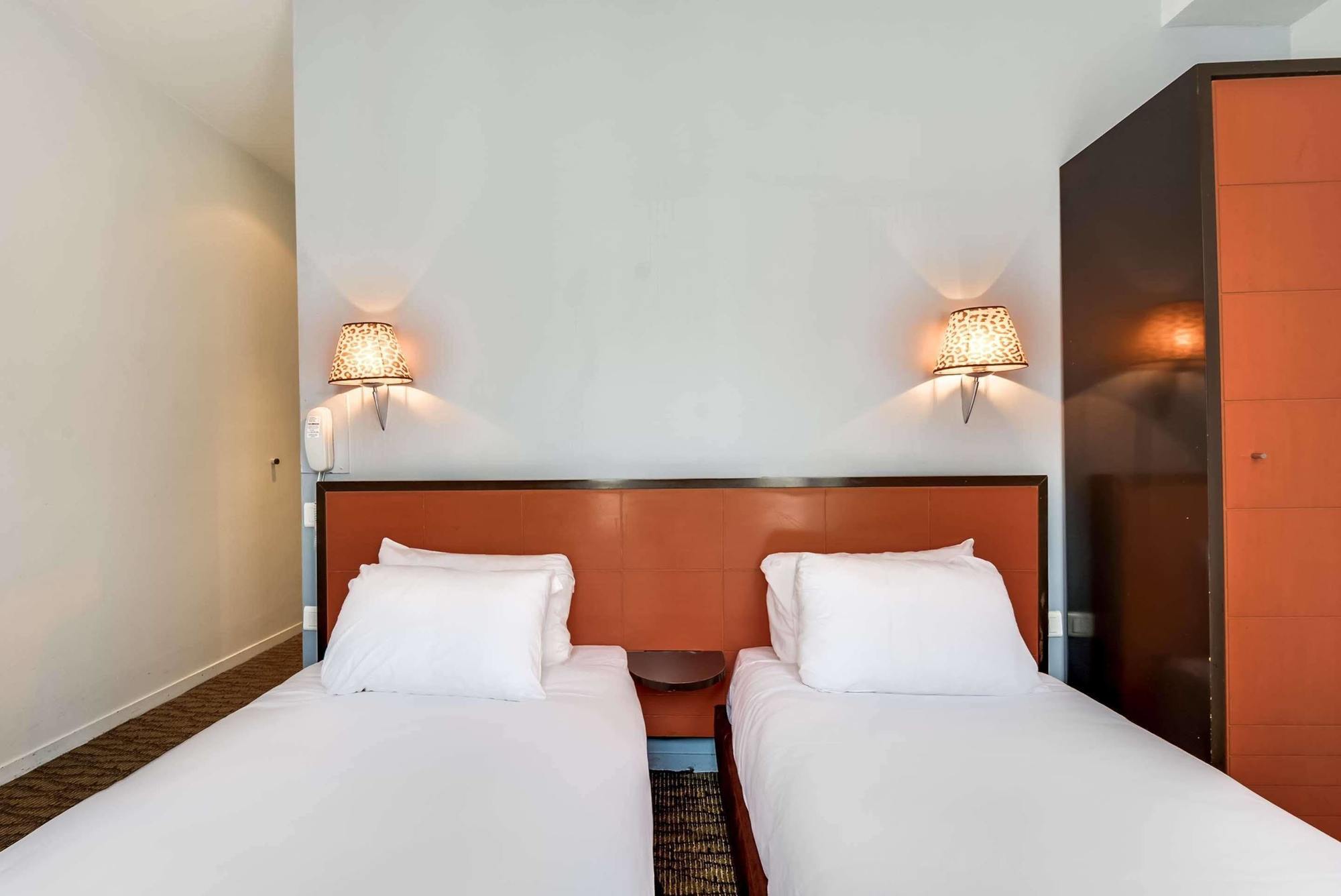 Kraft Hotel Париж Экстерьер фото